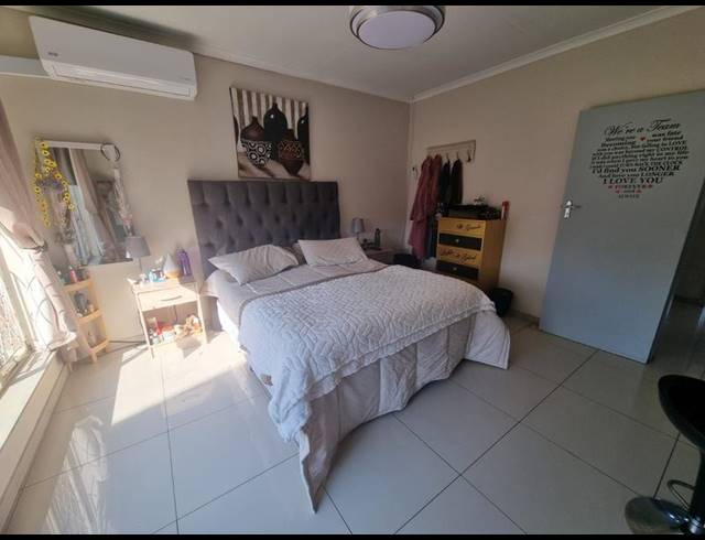 3 BEDROOM TOWNHOUSE FOR SALE IN BRACKENHURST